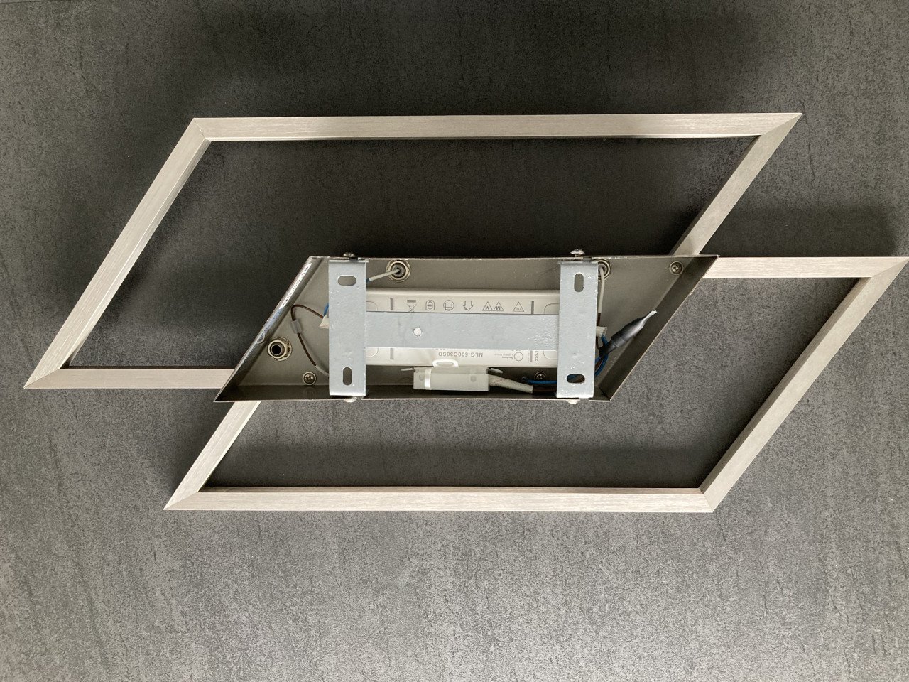 Moderne plafond of wandlamp