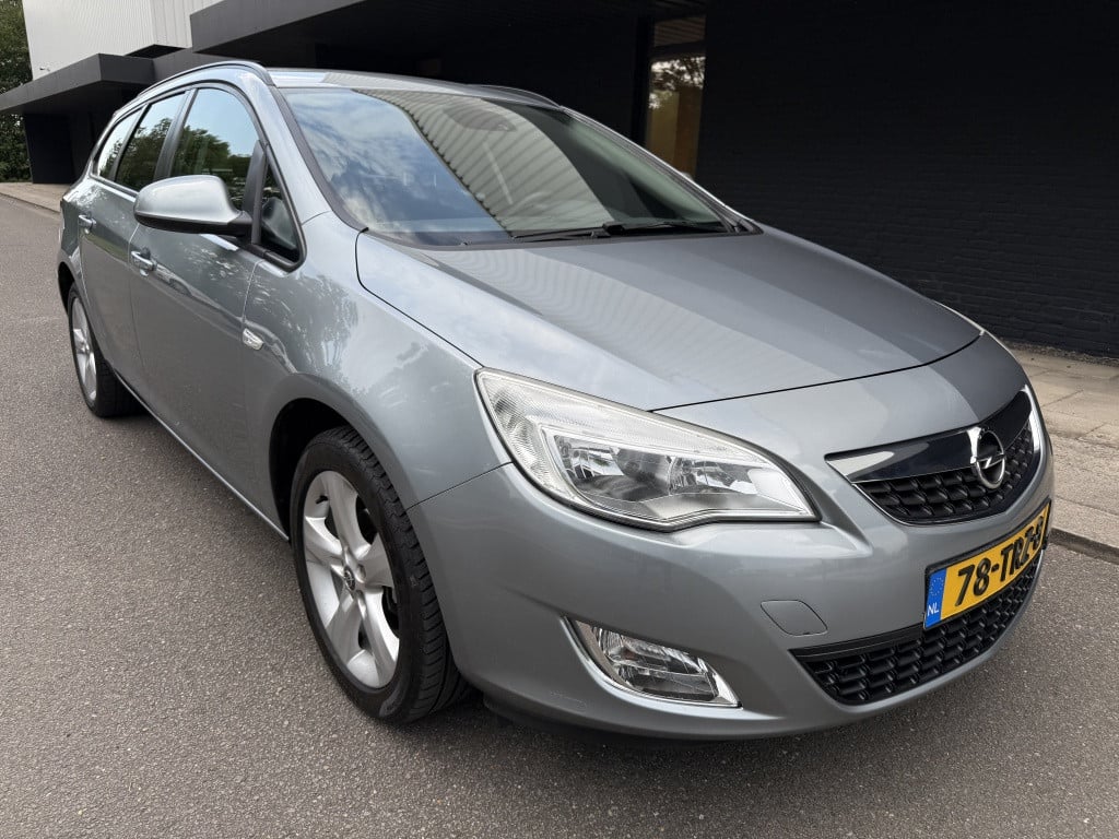 Opel Astra sports tourer 1.4 turbo edition