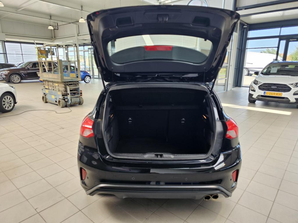 Ford Focus 1.0 ecoboost st line business