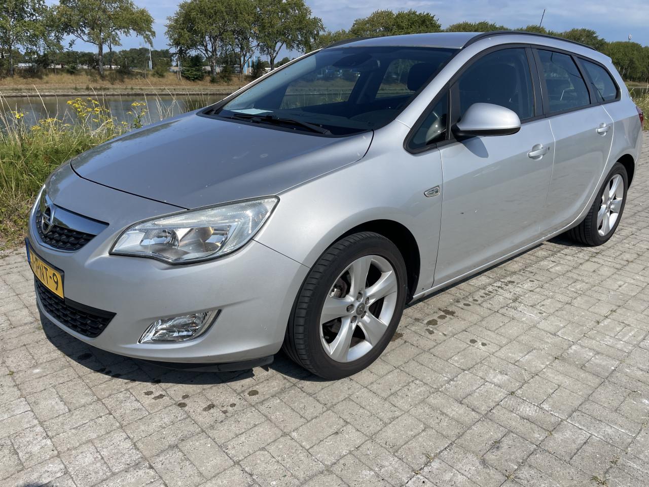 Opel Astra 1.4 turbo station 2450€