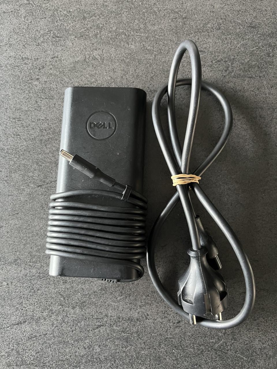 Dell XPS 15 9560 – 1TB SSD – 32GB RAM – Intel I7