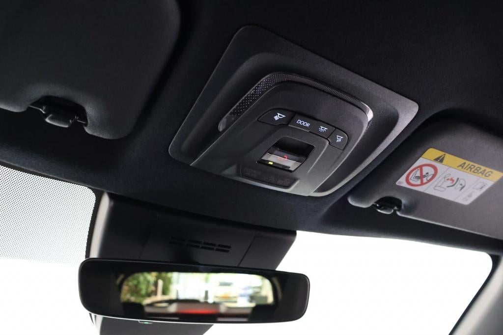 Toyota Corolla Cross hybrid 140 style