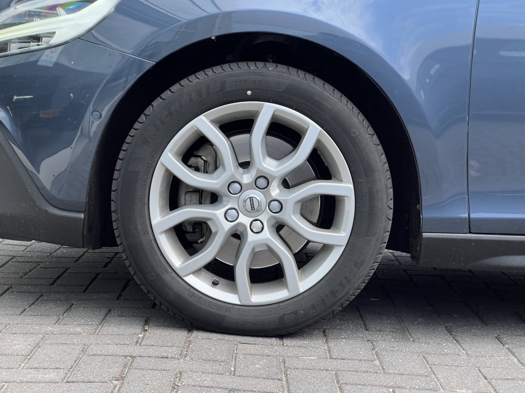 Volvo V40 cross country t3 153pk aut6 polar+ luxury| leder|pano| camera| tr