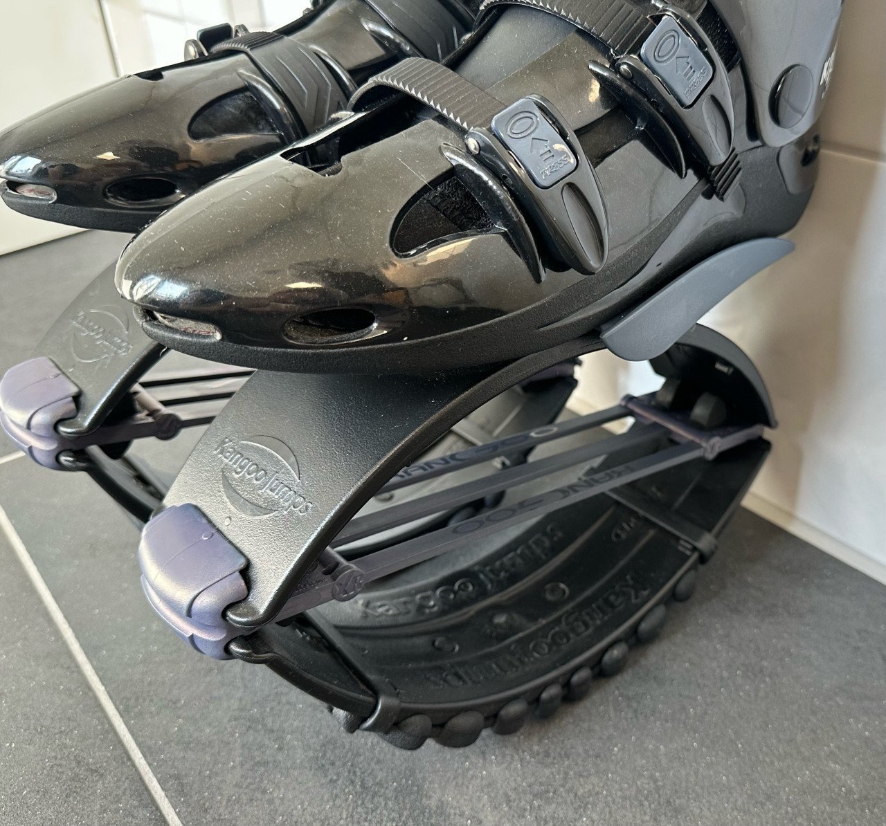 NIEUW Kangoo Jumps maat M (39-41)