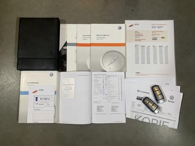 Volkswagen Passat variant 1.6 tdi highline | navi | alcantara | stoelverwar