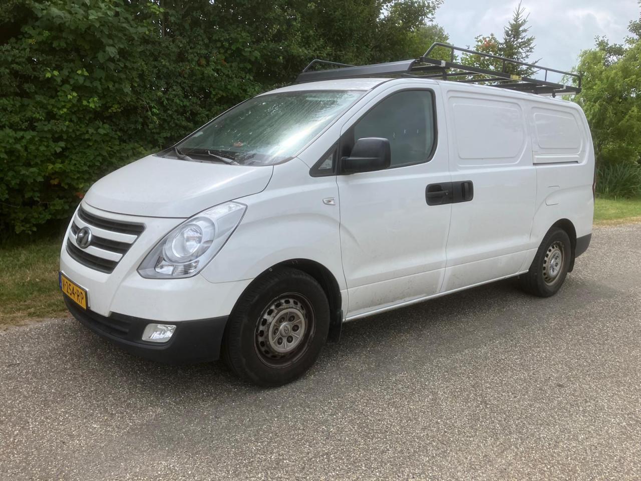 Hyunda H1 2.5D