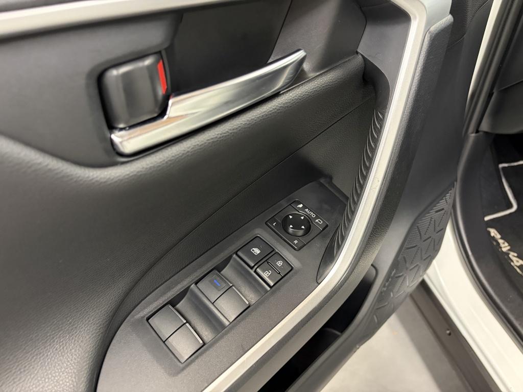Toyota Rav4 2.5 hybrid awd bi-tone