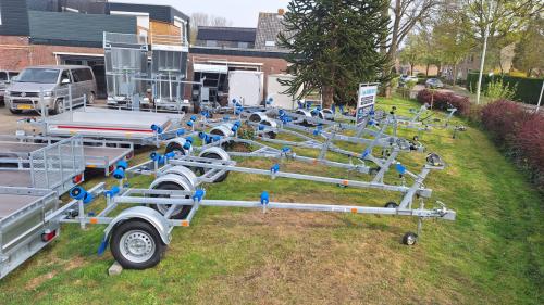 Diverse TTH Boottrailers – Direct uit voorraad leverbaar.