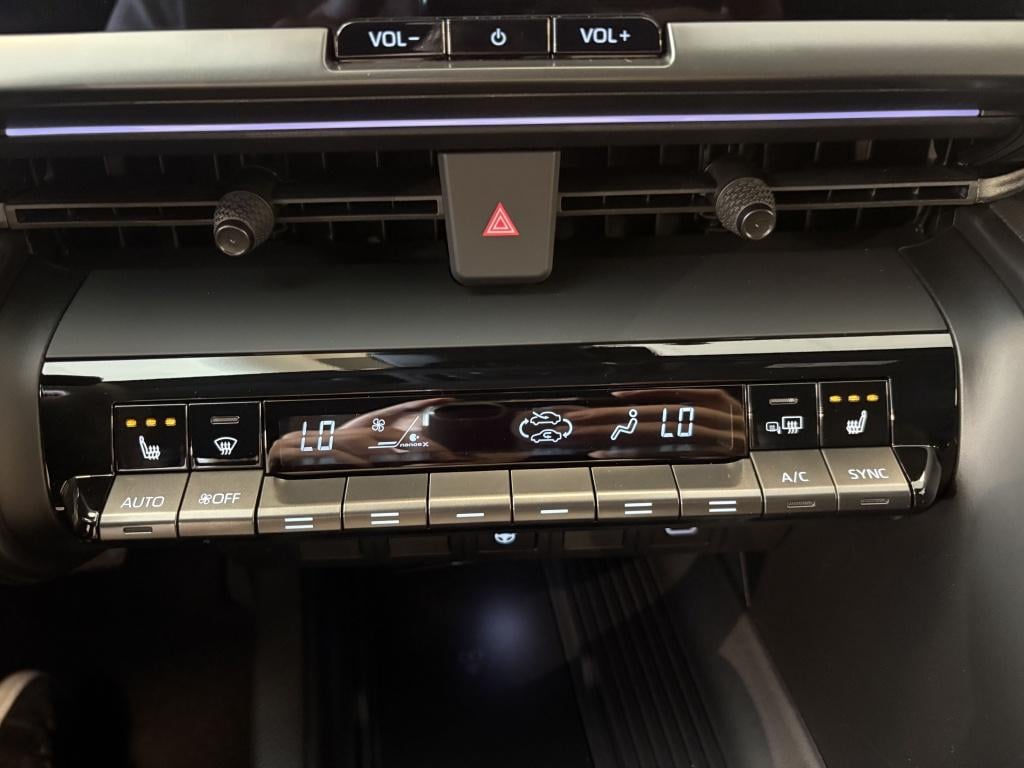 Toyota C-hr plug-in hybrid 220 black edition gr sport
