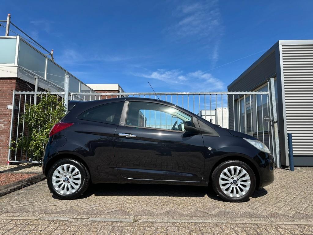Ford KA 1.2 titanium x start/stop airco elektrische ramen incl. nieuwe apk