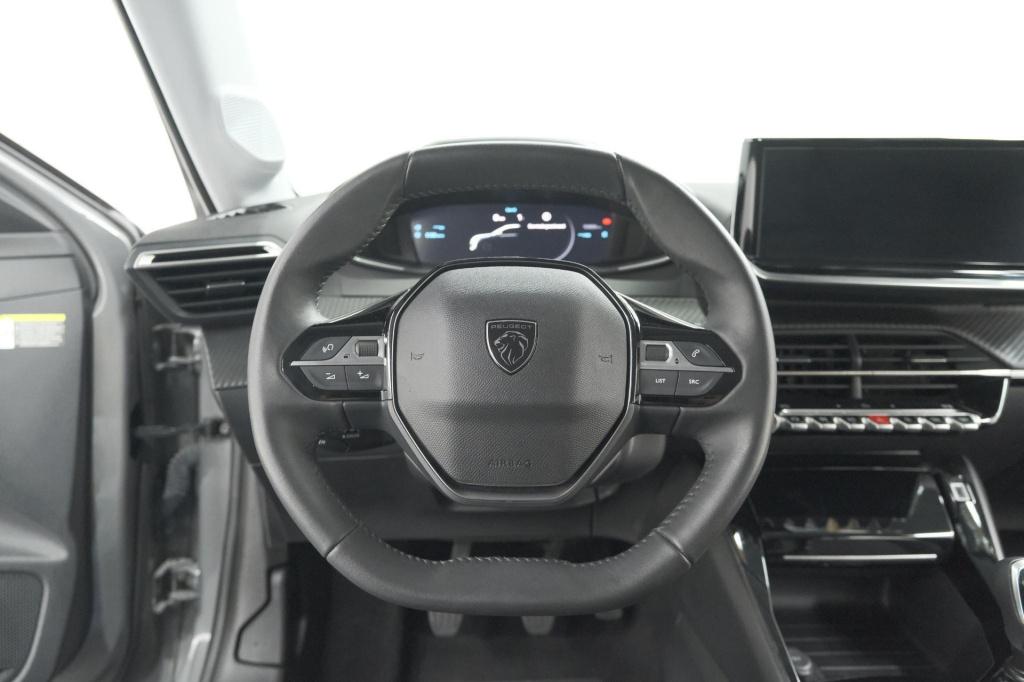 Peugeot 208 puretech 100 allure | apple carplay | parkeersensoren | climate