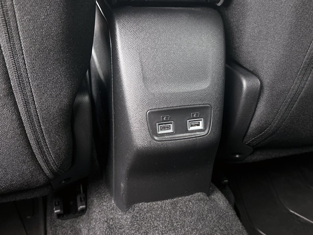 Peugeot 2008 puretech 100 pk allure | achteruitrijcamera | parkeersensoren 