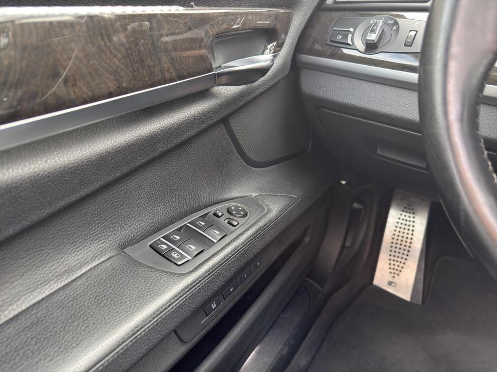BMW 7 Serie 740i high executive m-sport meeneemprijs | leder | schuif/kante