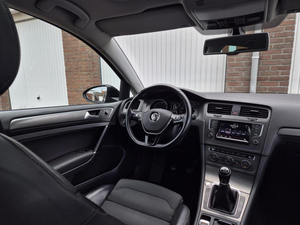 Volkswagen Golf 1.2 tsi comfortline / keyless / massagestoel / schuifdak / 