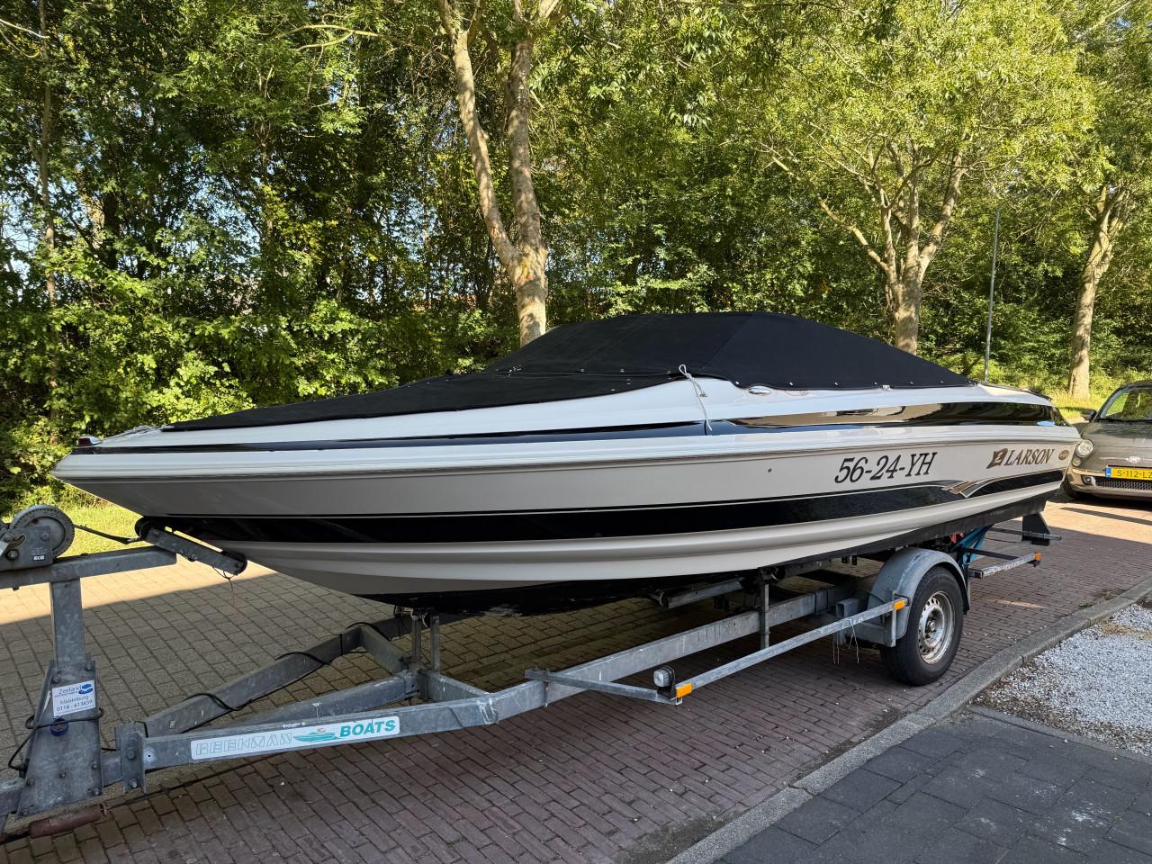 Larson lxi190 bowrider