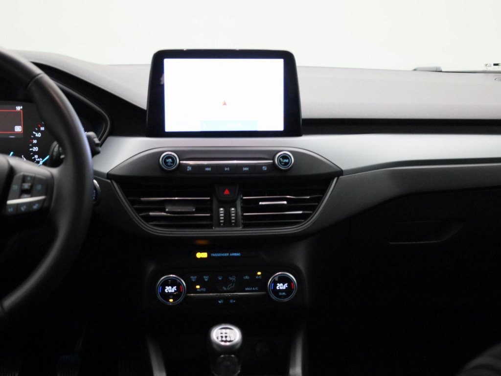 Ford Focus wagon 1.0 ecoboost hybrid titanium style | parkeer sensoren | cl