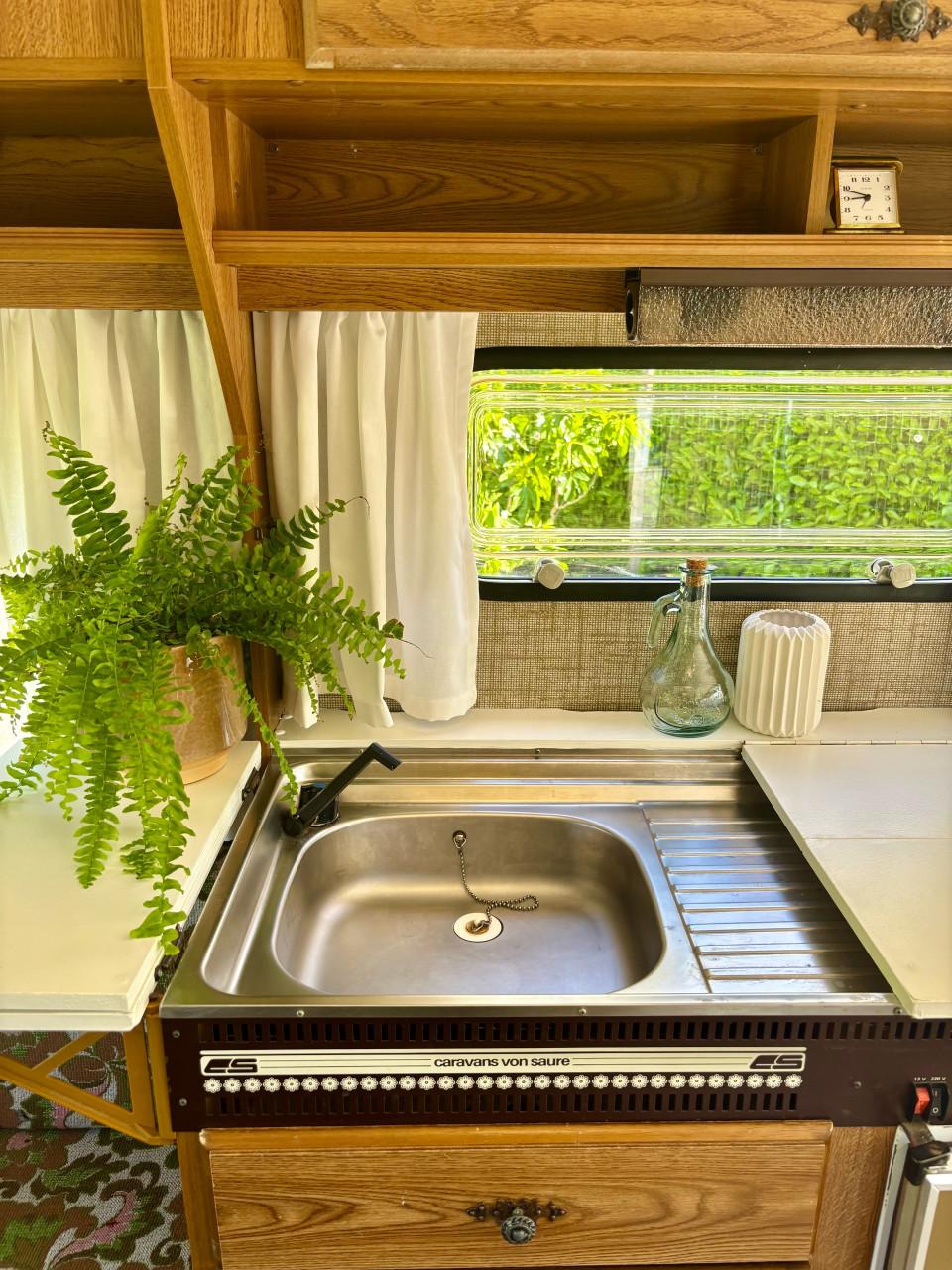 Te koop mooie retro munsterland caravan 380