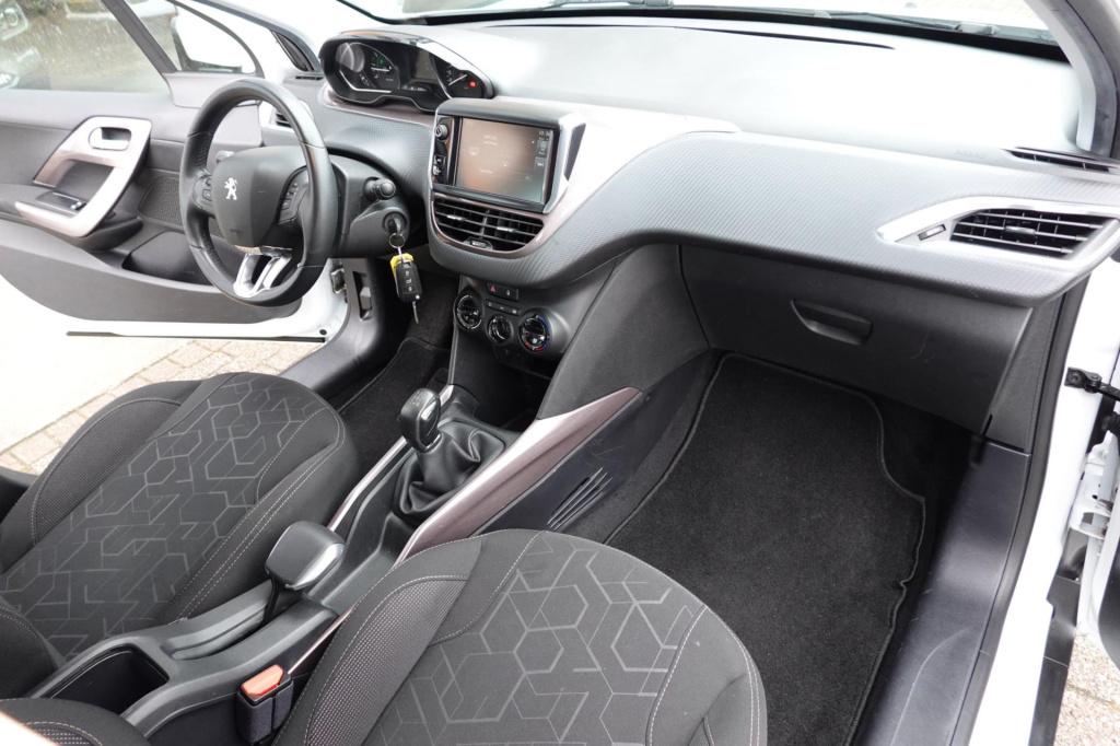 Peugeot 2008 1.6 vti active