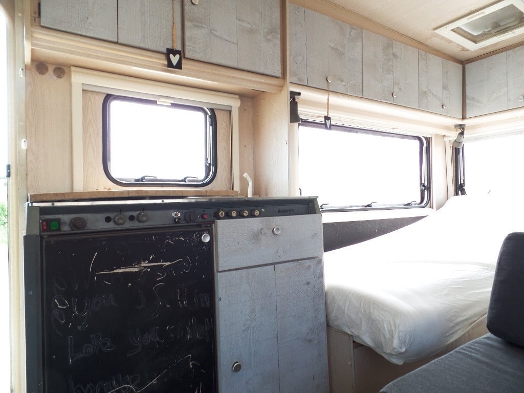 Dethleffs alkoof camper voor 5 personen
