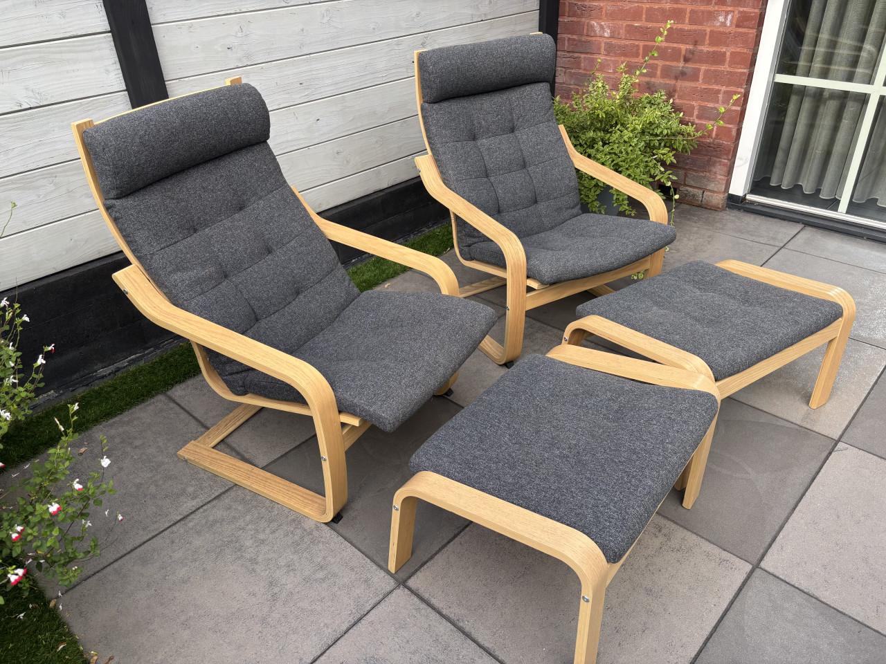 2 Fauteuils met voetenbankje