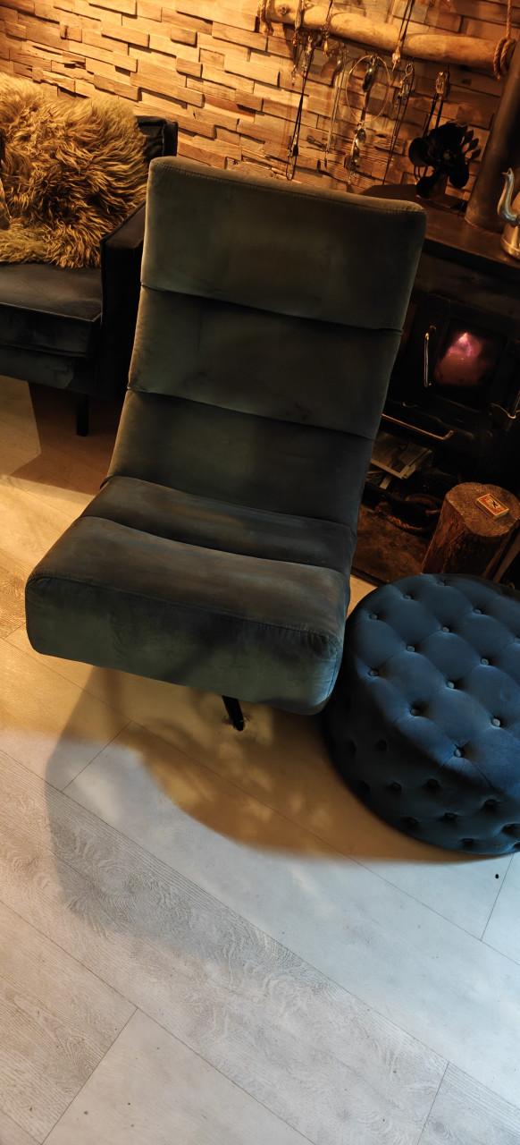 Poef gratis en stoel 25€