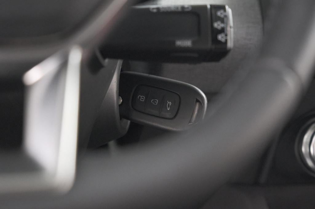 Renault Clio 1.6 e-tech full hybrid 145 evolution | apple carplay | parkeer