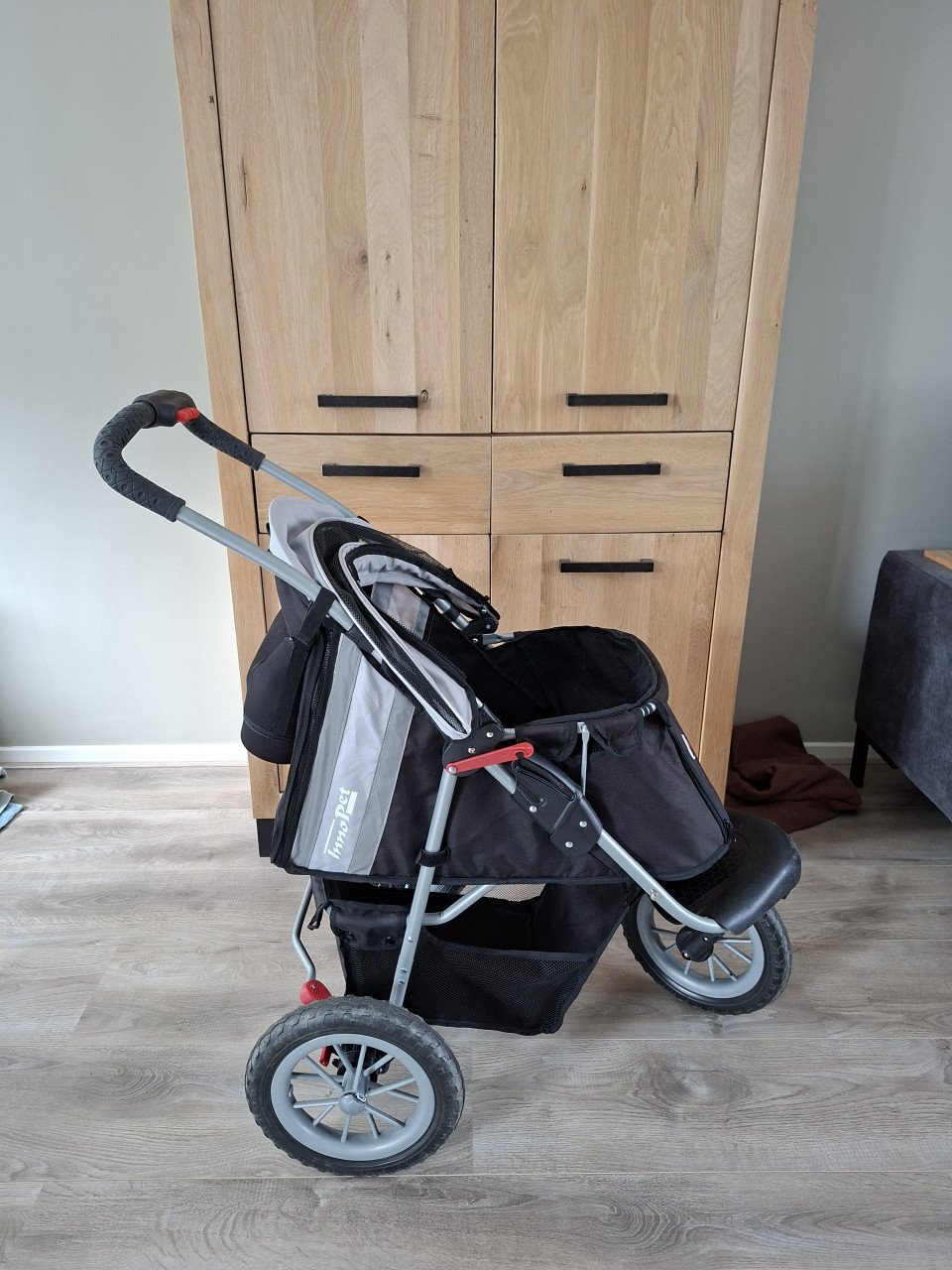 Hondenbuggy InnoPet Comfort EFA ECO inclusief. Regenhoes
