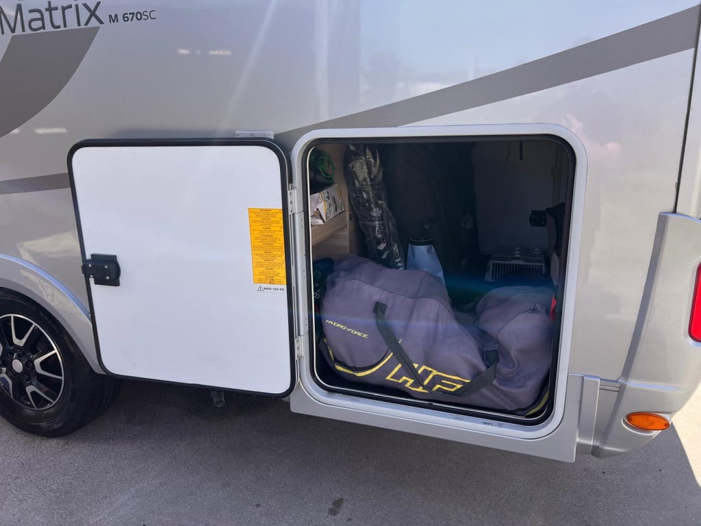 Adria Onbekend matrix m 670 sc edition50