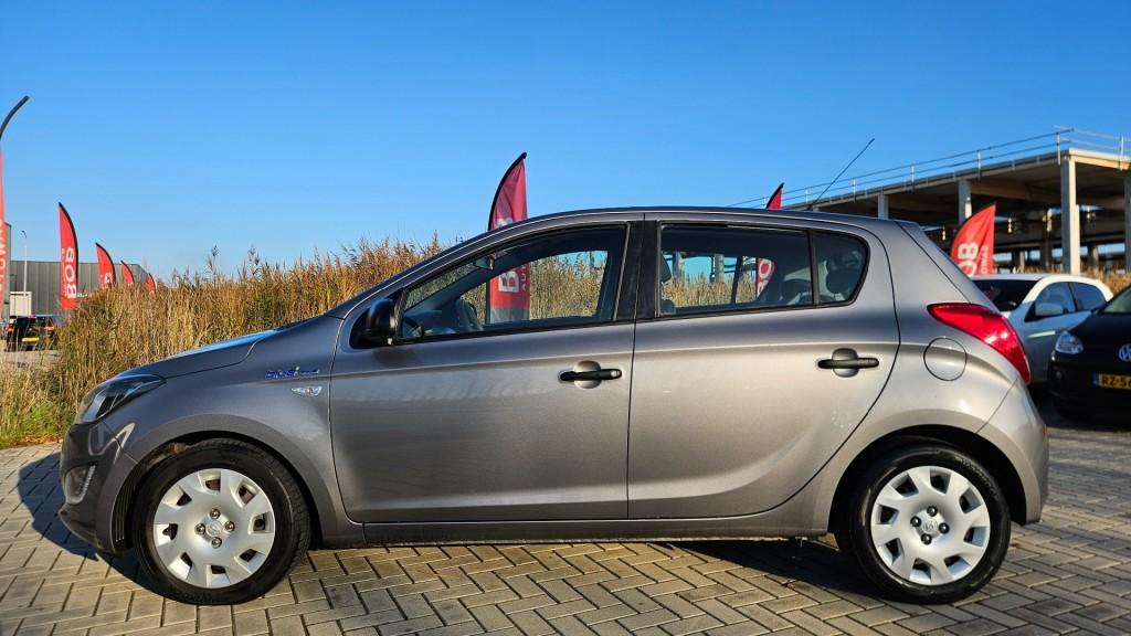 Hyundai I 20 zuinige 1.2i i-drive / nl auto / nap