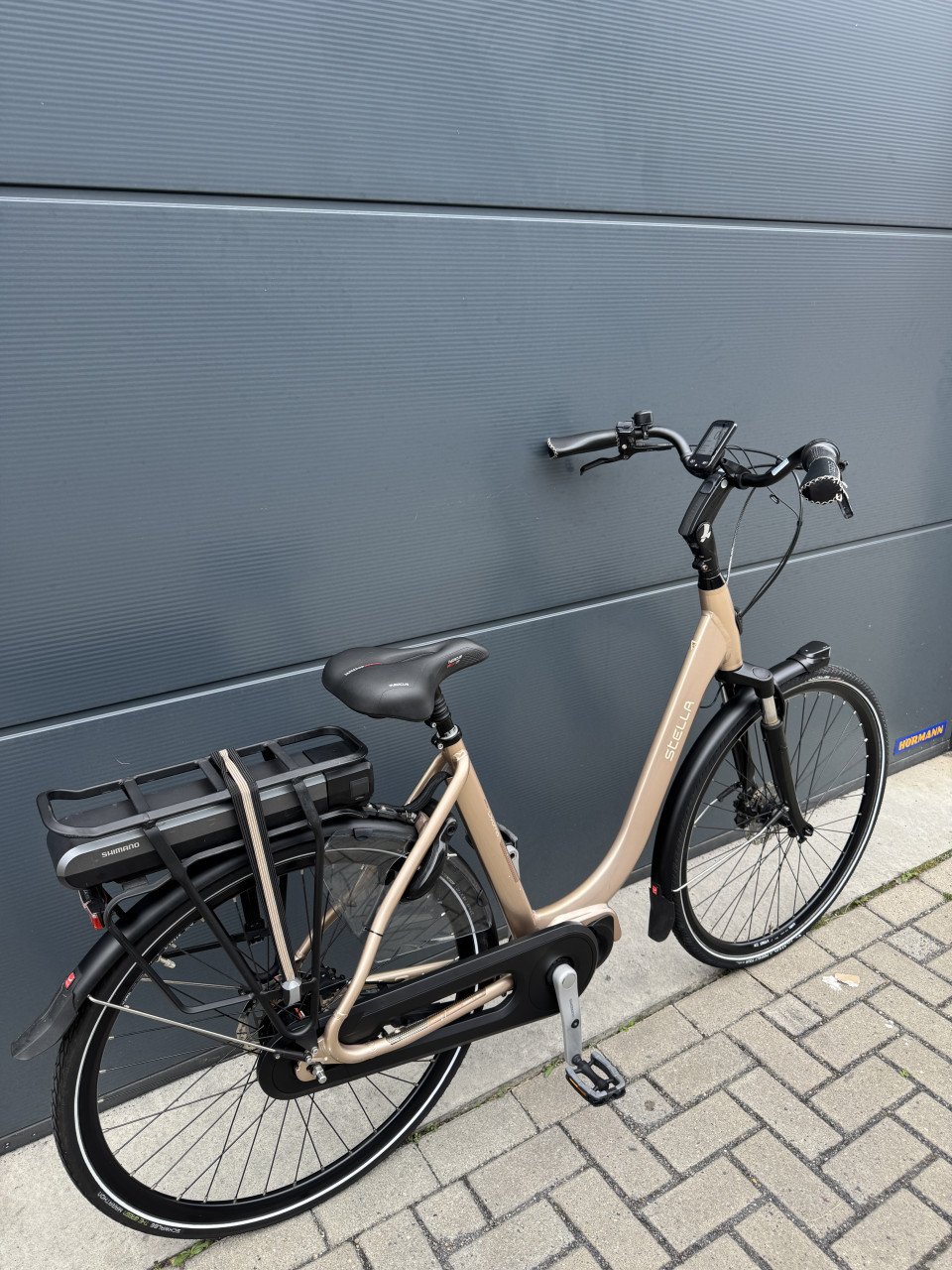 Stella Livorno middenmotor elektrische fiets 400WH