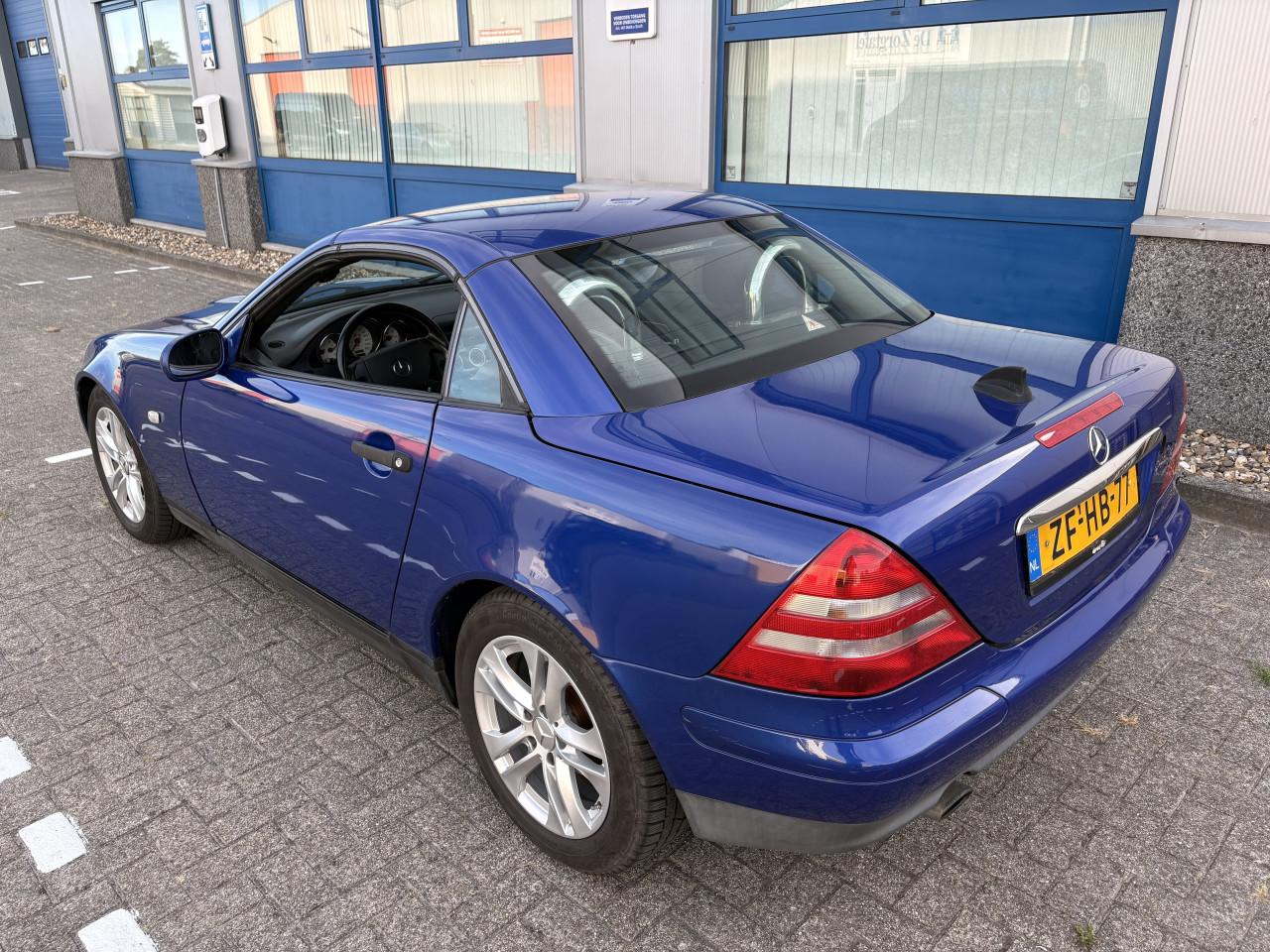 Mercedes Benz 200 SLK apk 8-2027