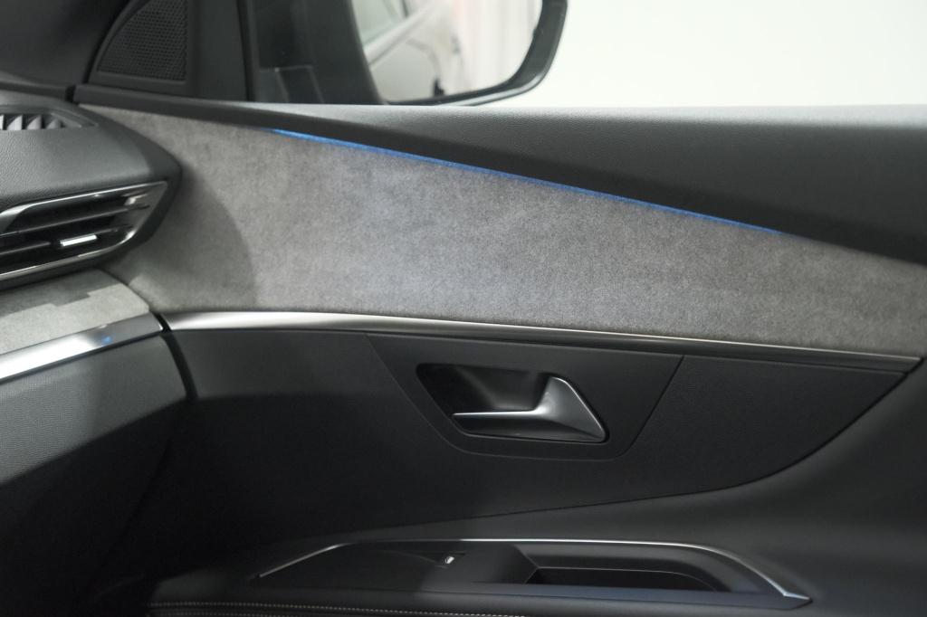 Peugeot 3008 puretech 130 eat8 gt black pack | camera | adaptieve cruise co