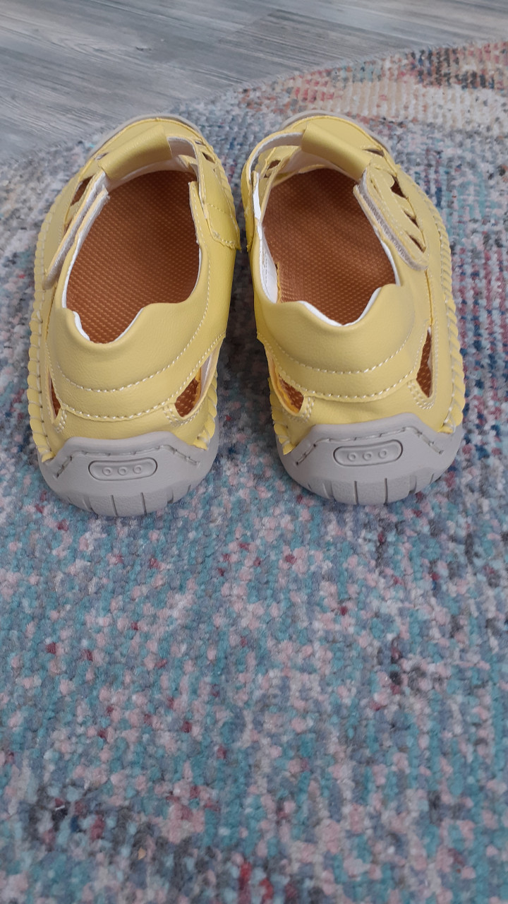 Nieuw! Zomersandalen dames geel maat 39