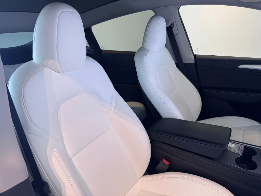 Tesla Model Y rwd 58 kwh / soh 98%