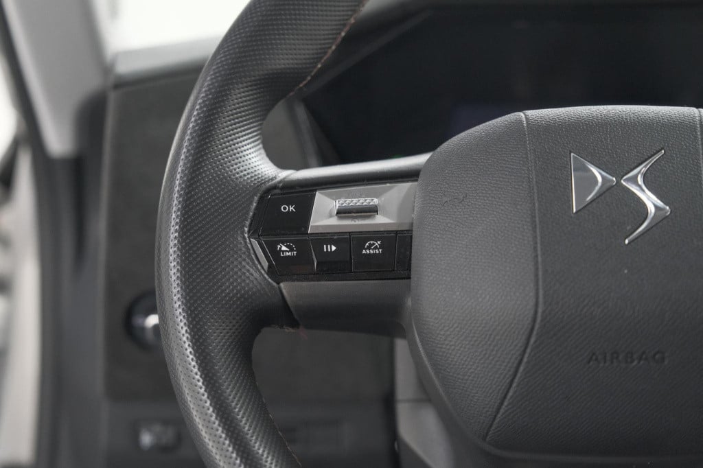 Ds Ds 4 puretech 130 eat8 performance line | camera | apple carplay | alcan