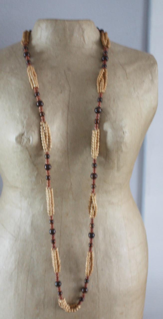 Houten ketting verschileende kleuren nr2