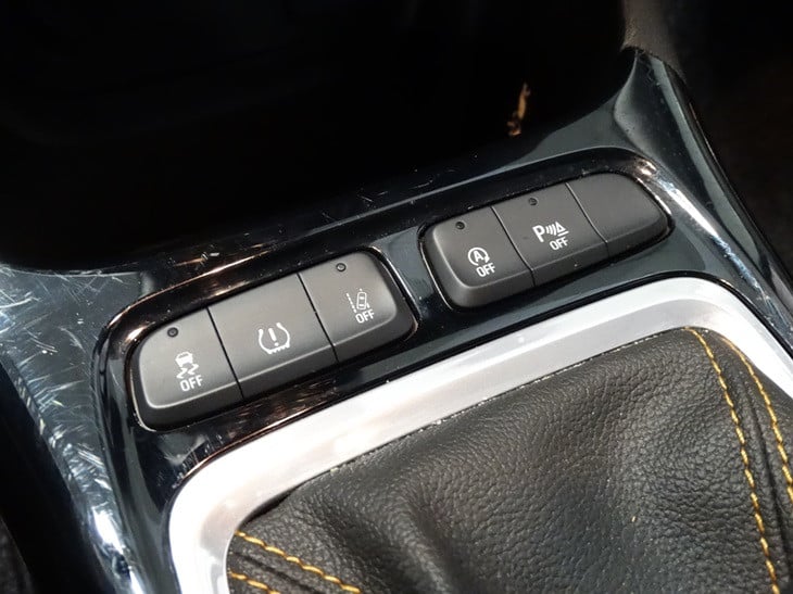 Opel Crossland X innovation 1.2 turbo 110pk automaat