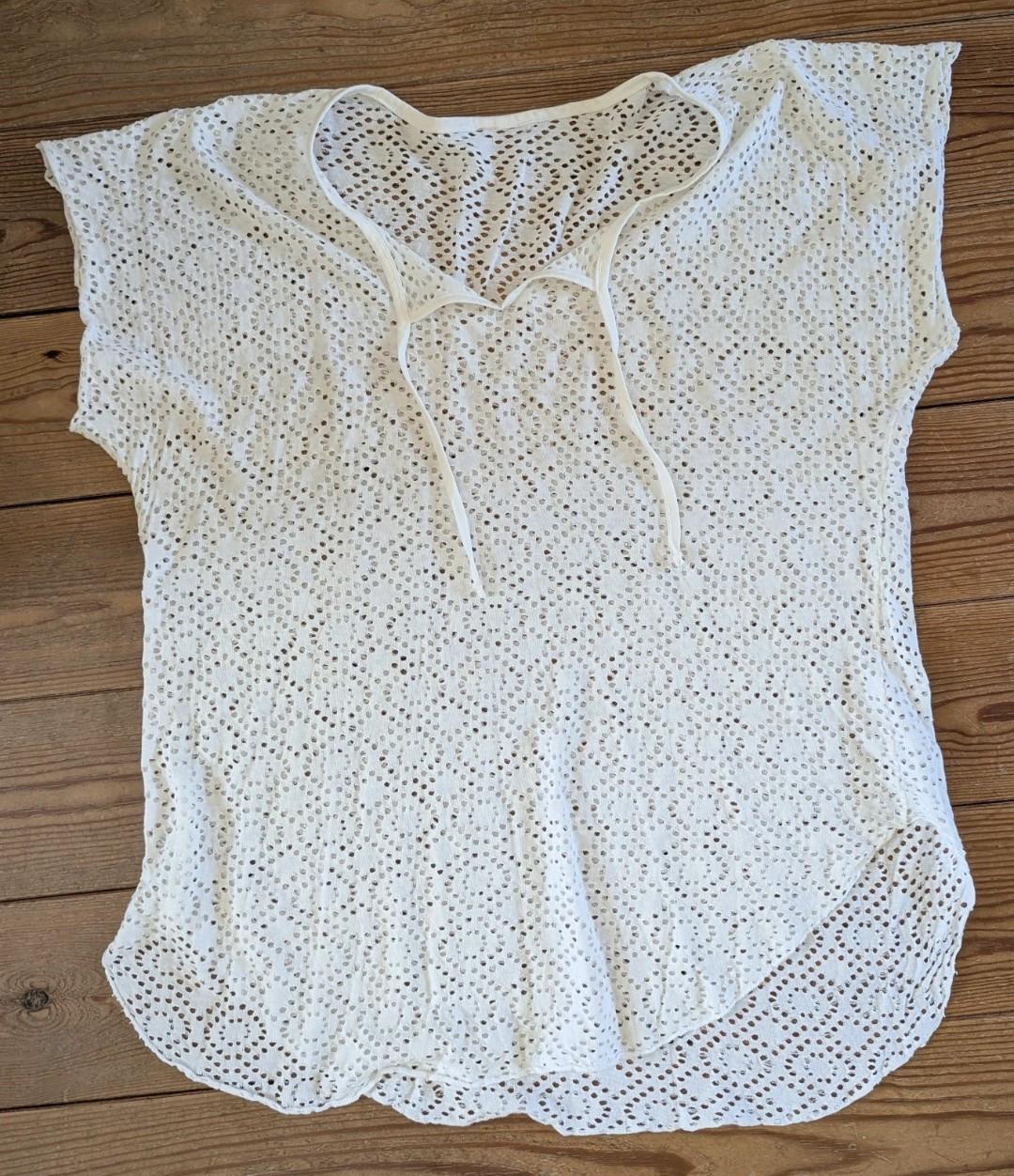 Shirtjes, blouses, hempjes en jurken (23 stuks)