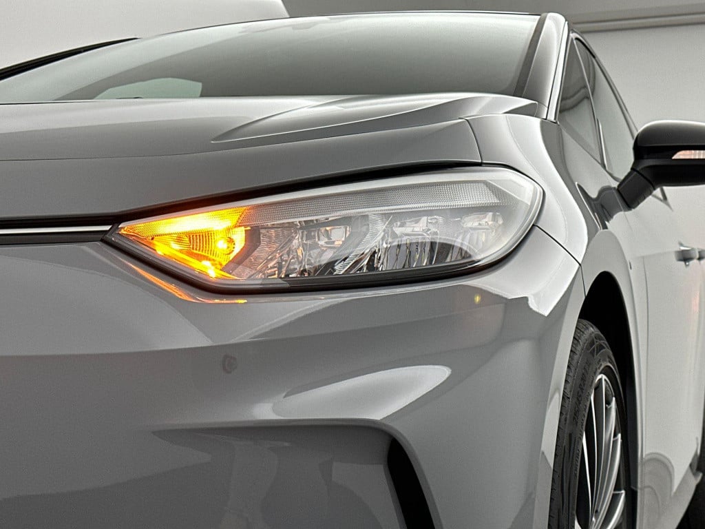 Volkswagen Id.3 limited edition 52 kwh accu. 125 kw / 170 pk hatch