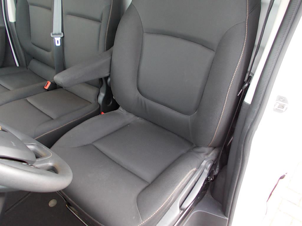 Renault Trafic 1.6 dci airco, navigatie, 3-zits, cr.control