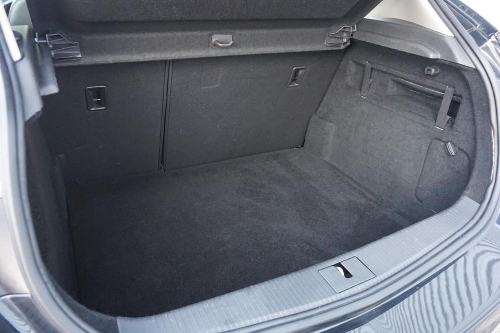 Opel Astra 1.4 turbo cosmo airco / cruise / parkeers. / elektr. ramen / tre