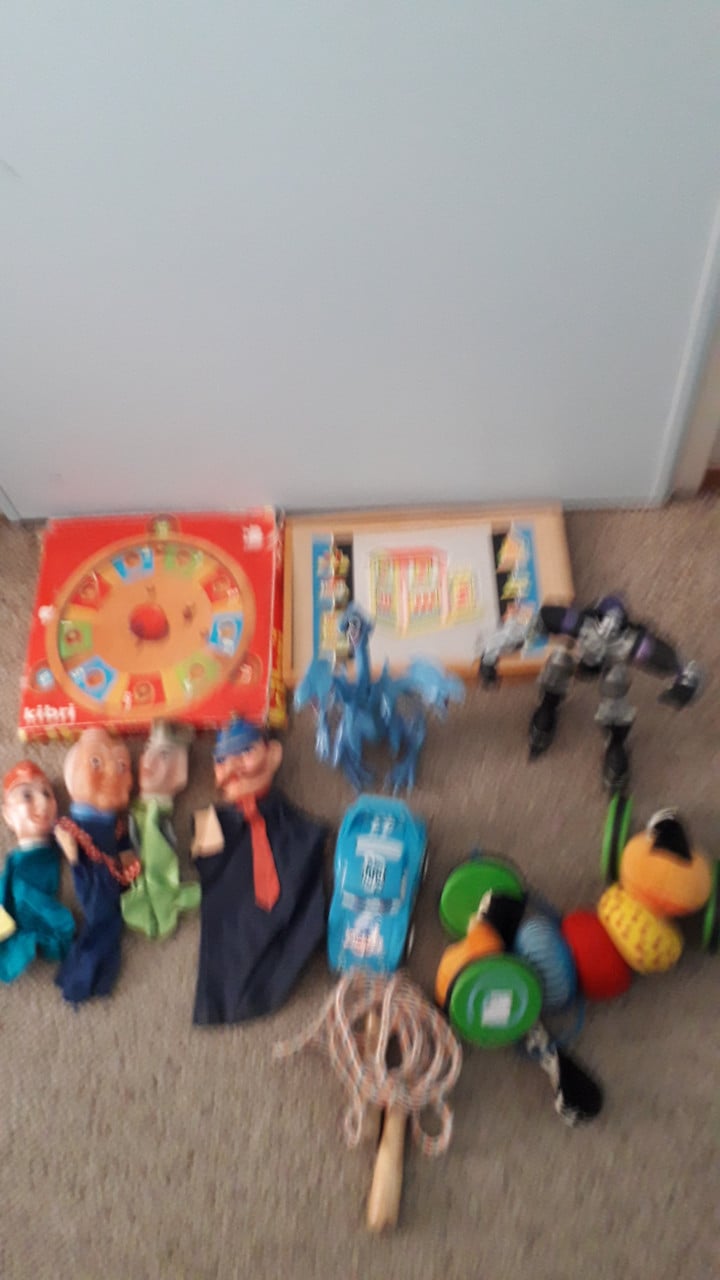 Partij speelgoed en knuffels