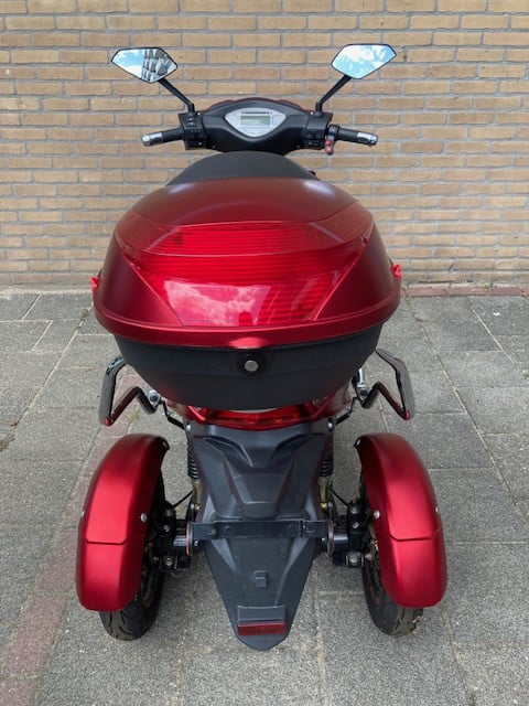 GEEN RIJBEWIJS ? NIET NODIG MET DEZE STOERE NIPPONIA PRIDE SCOOTER !
