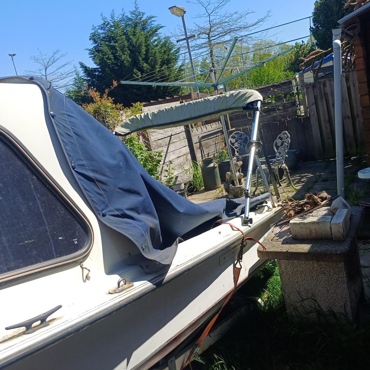 Boot met trailer zonder motor