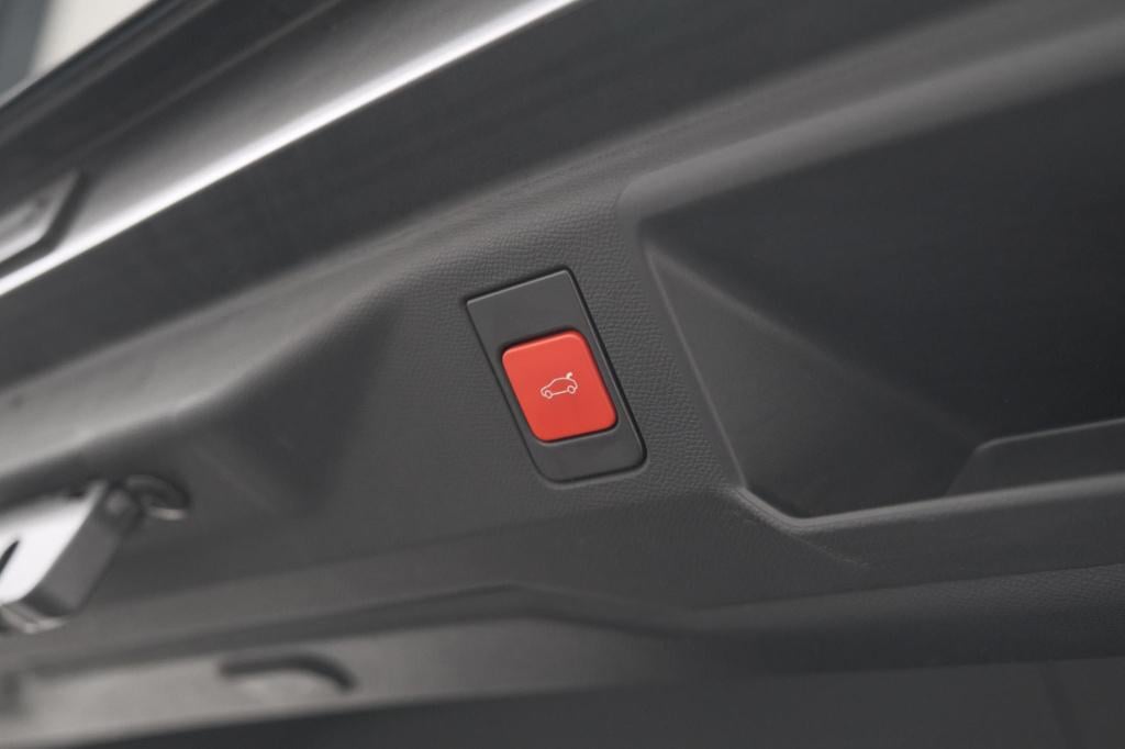 Peugeot 5008 1.2 hybrid 136 gt 7p | adaptieve cruise control | camera | ele
