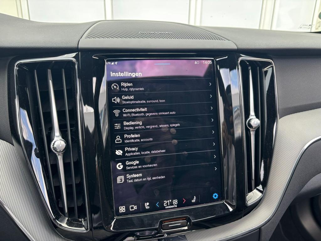 Volvo XC60 t6 398pk recharge black edition| panodak| 360camera| trekhaak| a