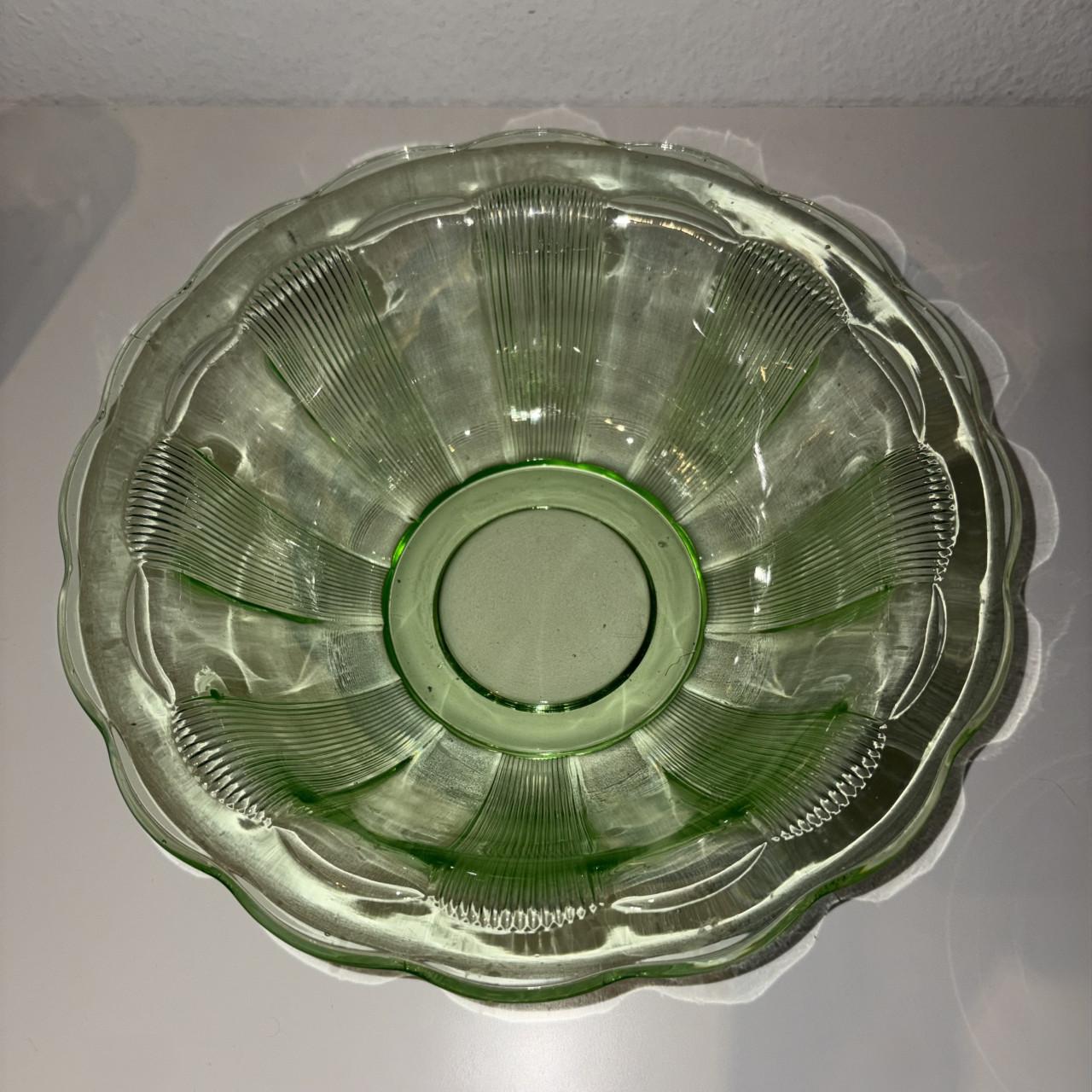 Uranium schaal 25cm uv395