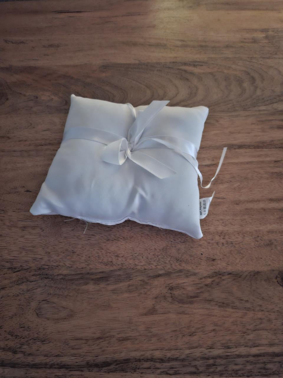 Kussentje voor ringen aan vast te maken