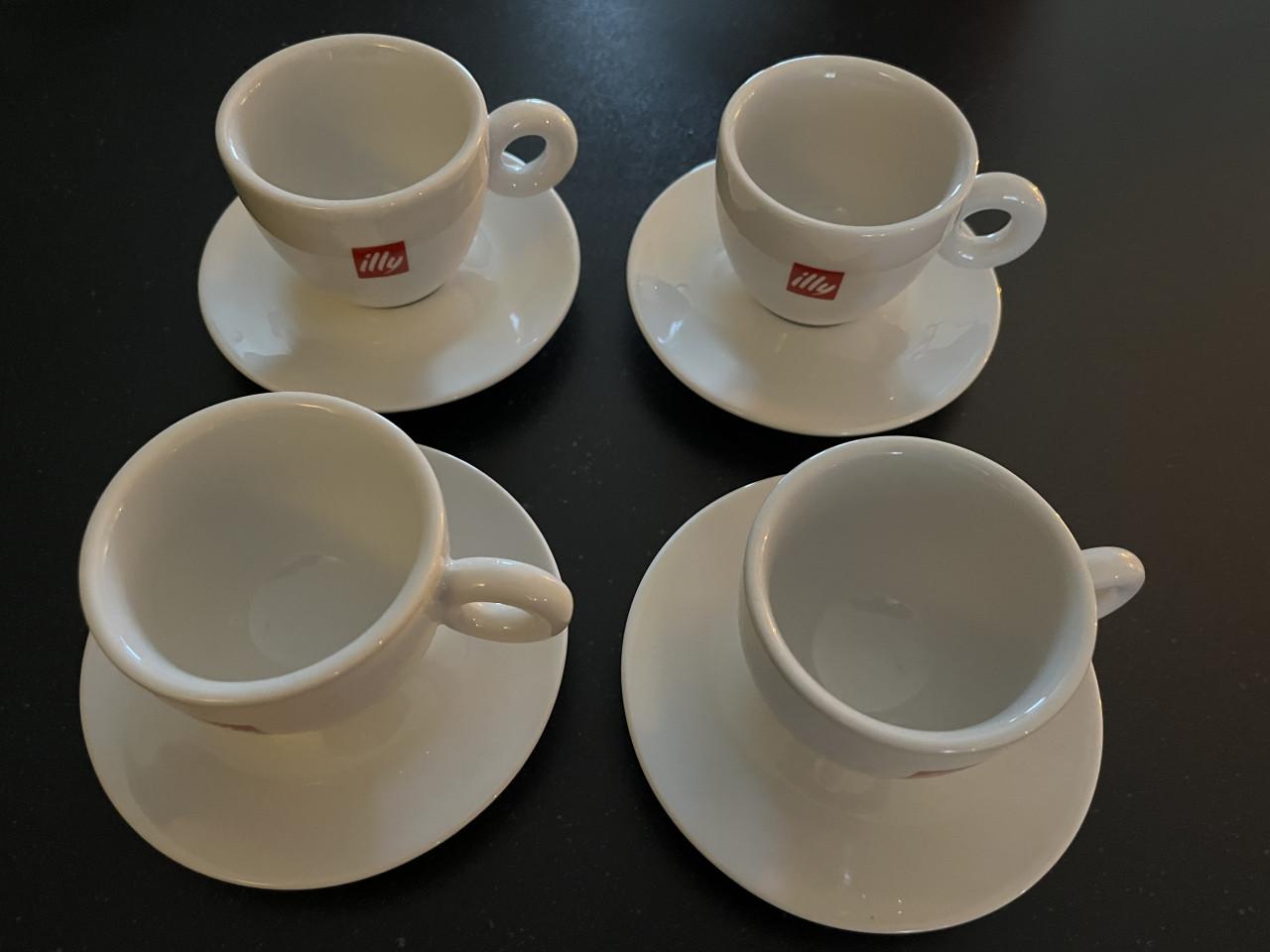 Illy X7.1 met accesoires
