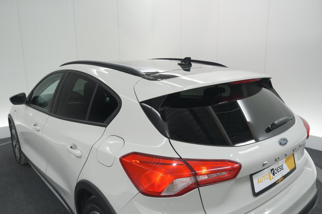 Ford Focus 1.5 ecoboost active business | lage kilometerstand | navigatie |